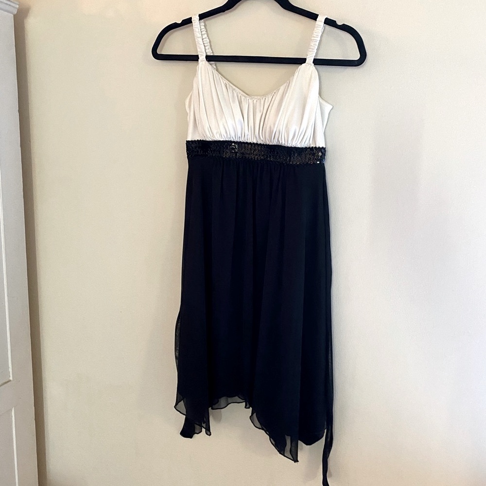 Black and white dress, size 4P